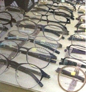 안경 맞추러 가서 찍은 사진