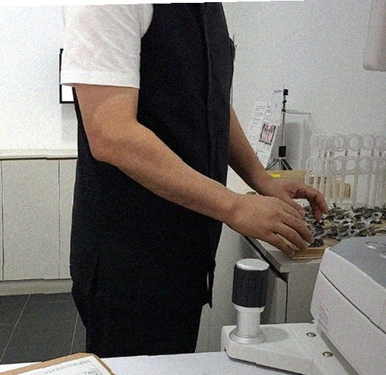 안경 맞추러 가서 찍은 사진