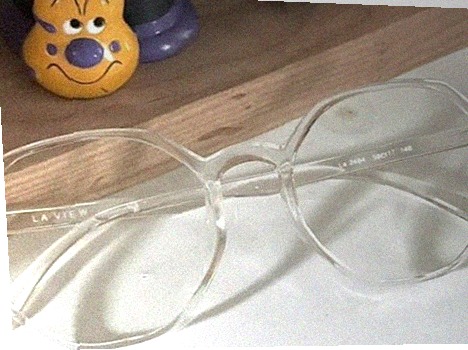 안경 맞추러 가서 찍은 사진